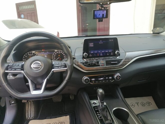 Nissan Altima-7
