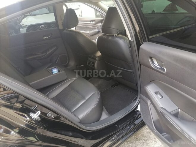 Nissan Altima-10