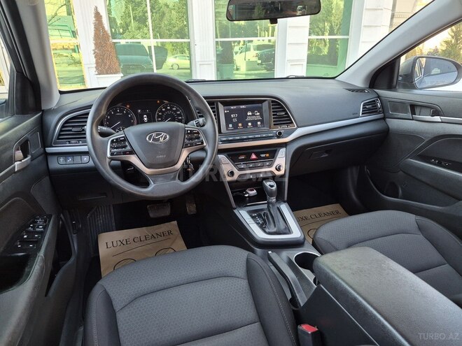 Hyundai Elantra 2018, 90,500 km - 2.0 л - Bakı