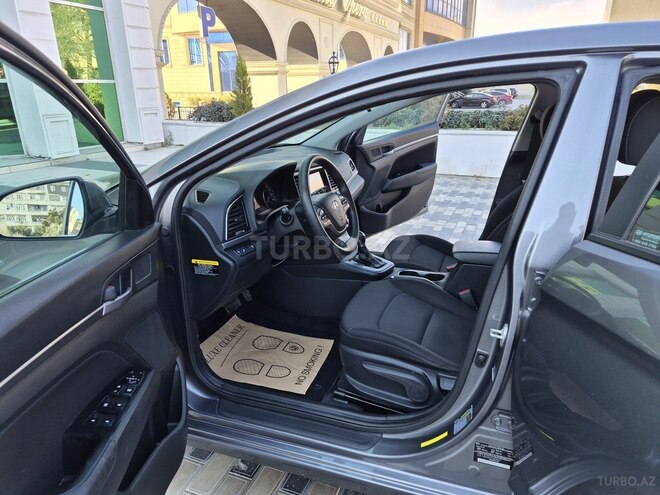Hyundai Elantra 2018, 90,500 km - 2.0 л - Bakı