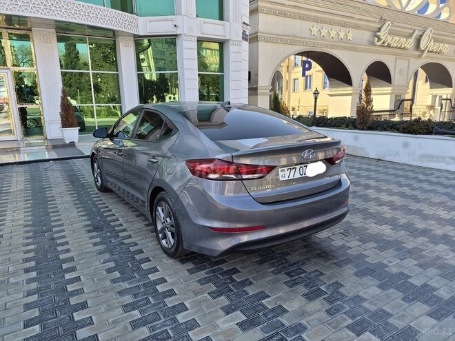 Hyundai Elantra 2018, 90,500 km - 2.0 л - Bakı