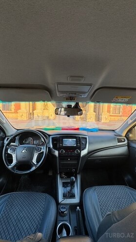 Mitsubishi L200-6