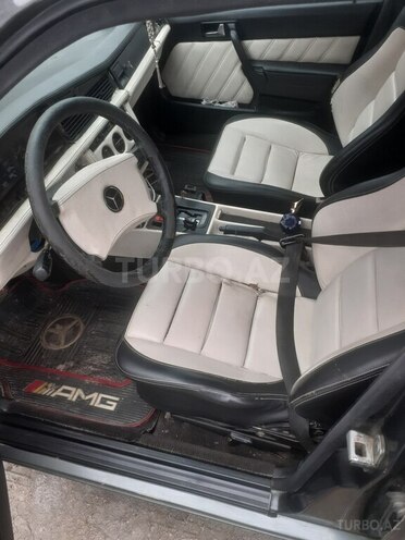 Mercedes 190 1990, 452,256 km - 2.6 l - Bakı