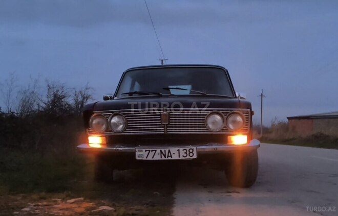 LADA (VAZ) 2103-1