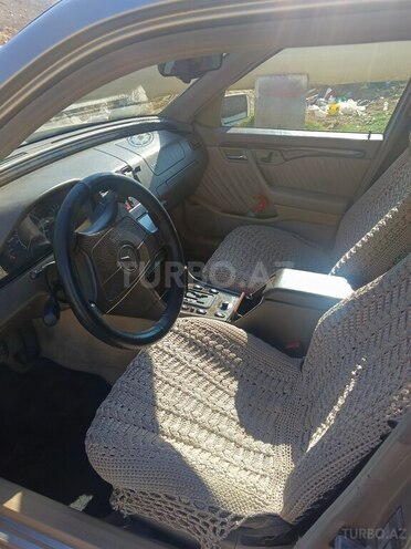 Mercedes C 230 1997, 336,000 km - 2.3 л - Bakı