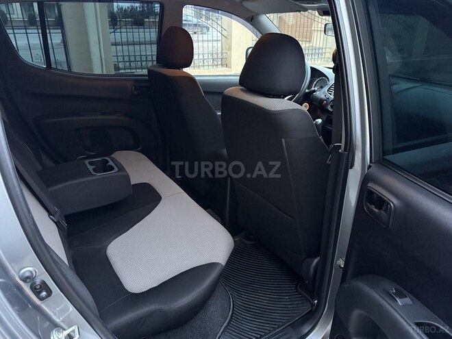 Mitsubishi L200 2015, 92,000 km - 2.5 l - Bakı