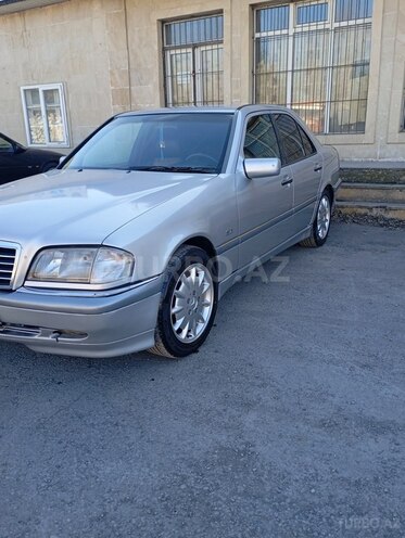 Mercedes C 200 1997, 400,000 km - 2.0 л - Ucar