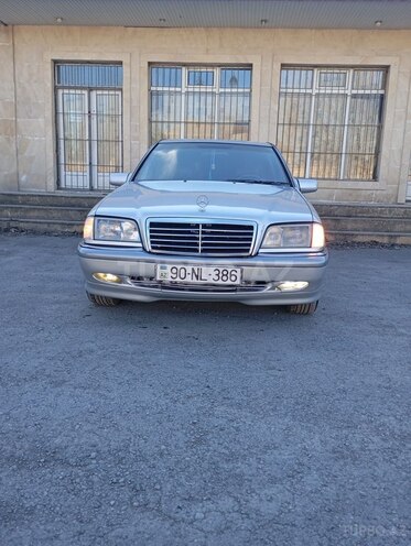 Mercedes C 200 1997, 400,000 km - 2.0 л - Ucar
