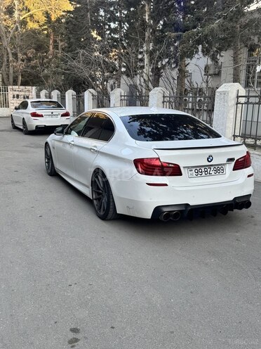BMW 528 2015, 281,000 km - 2.0 l - Bakı