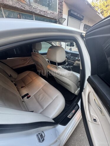 BMW 528 2015, 281,000 km - 2.0 l - Bakı