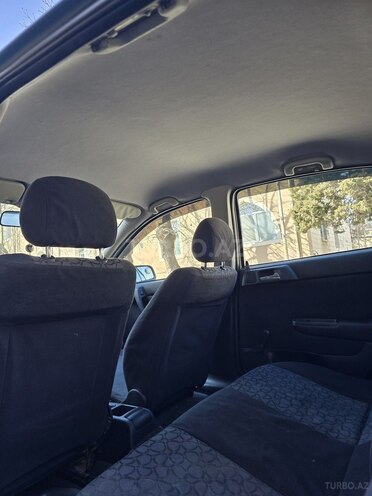 Opel Astra 2000, 285,000 km - 1.6 l - Quba