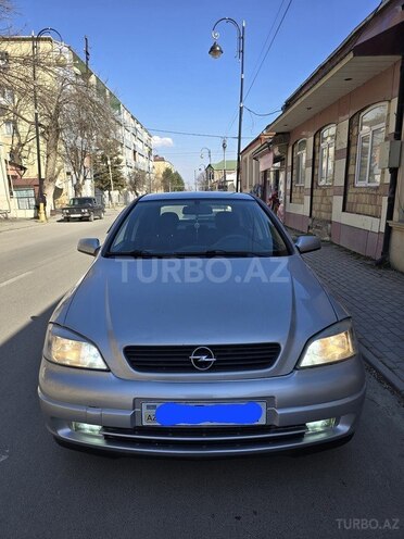 Opel Astra 2000, 285,000 km - 1.6 l - Quba