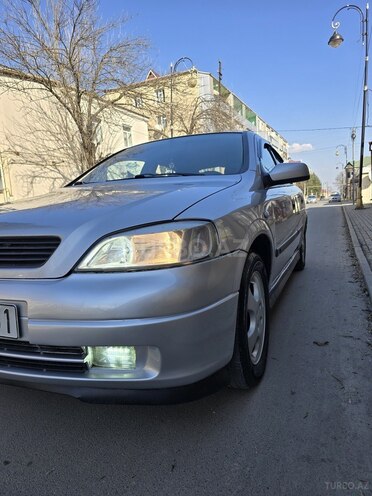 Opel Astra 2000, 285,000 km - 1.6 l - Quba