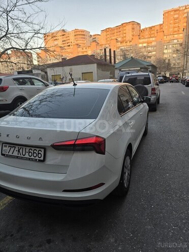 Skoda Rapid 2021, 131,690 km - 1.6 l - Bakı