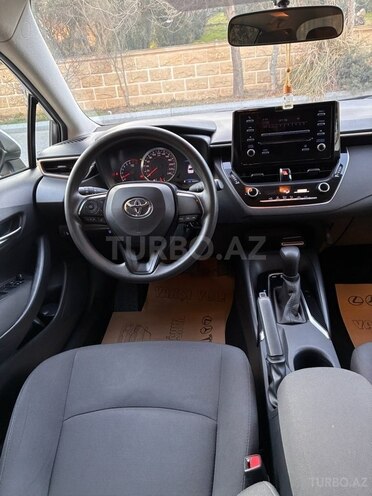 Toyota Corolla 2021, 840,000 km - 1.6 l - Bakı