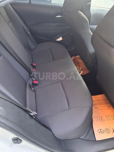 Toyota Corolla 2021, 840,000 km - 1.6 l - Bakı