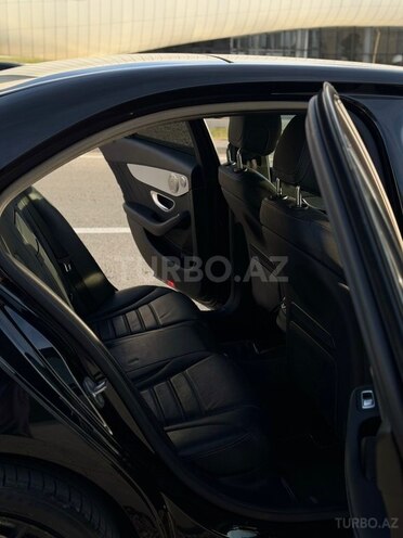 Mercedes C 400 4MATIC-9