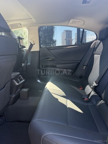 Lexus ES 250-9