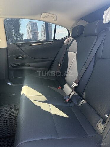 Lexus ES 250-11
