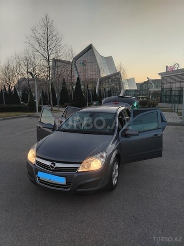 Opel Astra 2007, 240,000 km - 1.4 l - Şamaxı
