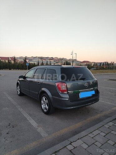 Opel Astra 2007, 240,000 km - 1.4 l - Şamaxı