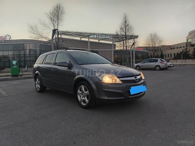 Opel Astra 2007, 240,000 km - 1.4 l - Şamaxı