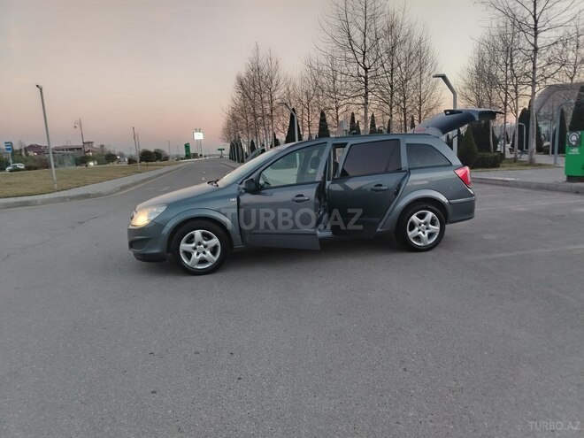 Opel Astra 2007, 240,000 km - 1.4 l - Şamaxı