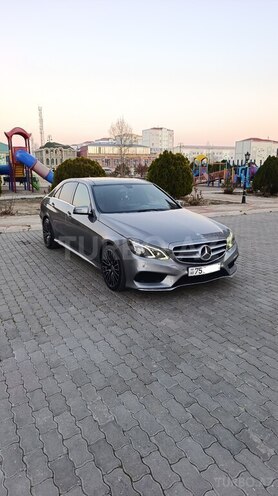 Mercedes E 300 2014, 220,000 km - 2.1 l - Naxçıvan