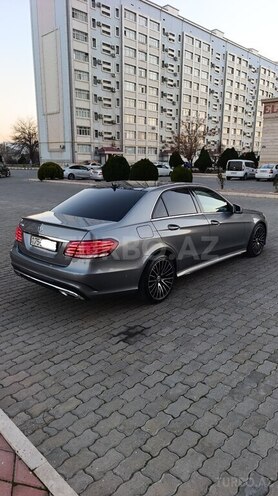 Mercedes E 300 2014, 220,000 km - 2.1 l - Naxçıvan