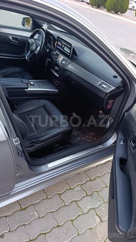 Mercedes E 300 2014, 220,000 km - 2.1 l - Naxçıvan