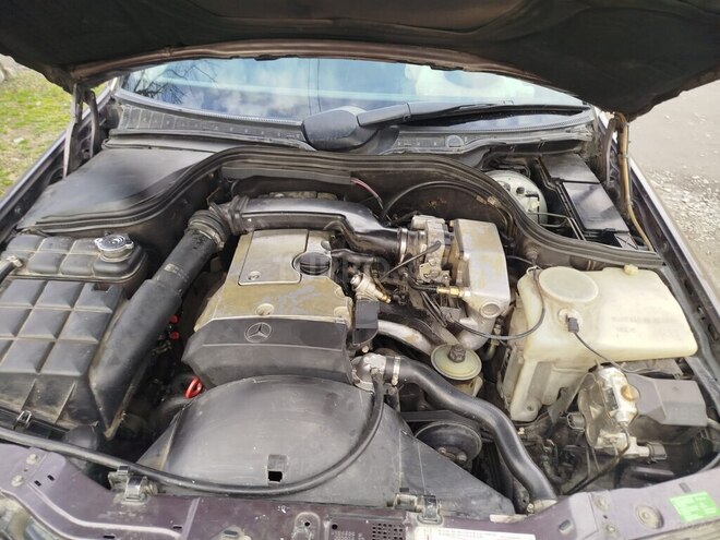 Mercedes C 180 1995, 302,605 km - 1.8 l - Balakən