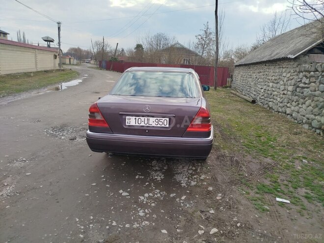 Mercedes C 180 1995, 302,605 km - 1.8 l - Balakən