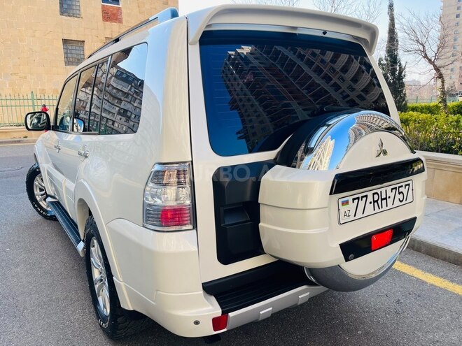 Mitsubishi Pajero 2015, 121,000 km - 3.8 l - Bakı