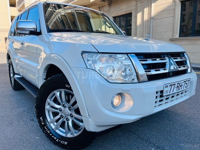 Mitsubishi Pajero 2015, 121,000 km - 3.8 l - Bakı