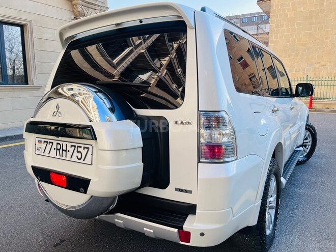 Mitsubishi Pajero 2015, 121,000 km - 3.8 l - Bakı
