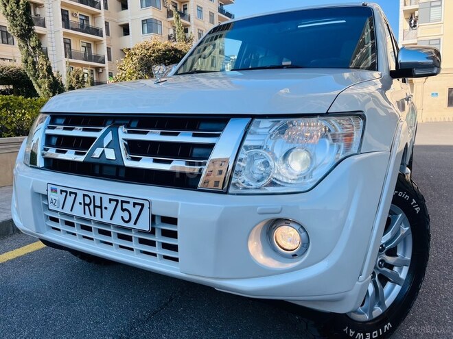 Mitsubishi Pajero 2015, 121,000 km - 3.8 l - Bakı