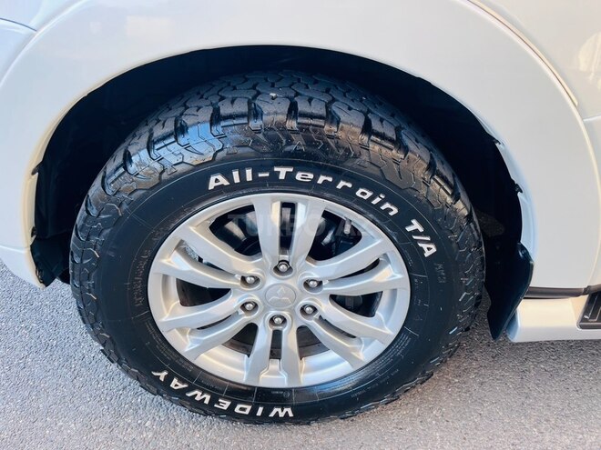 Mitsubishi Pajero 2015, 121,000 km - 3.8 l - Bakı