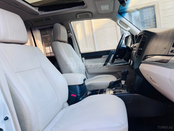 Mitsubishi Pajero 2015, 121,000 km - 3.8 l - Bakı