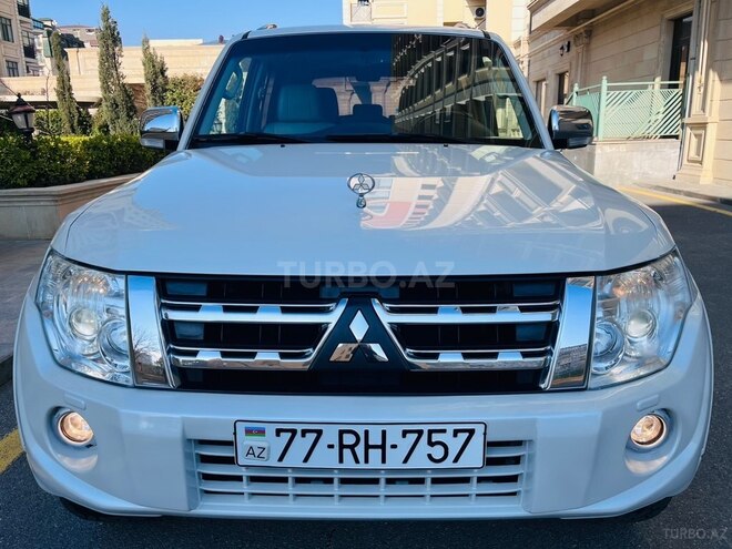 Mitsubishi Pajero 2015, 121,000 km - 3.8 l - Bakı