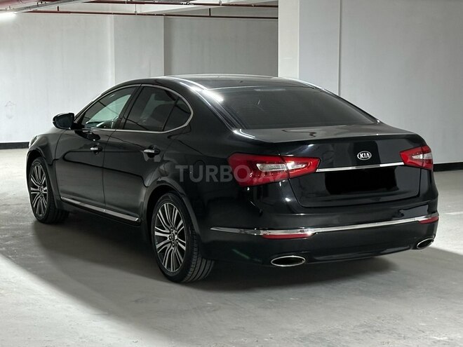 Kia Cadenza-7