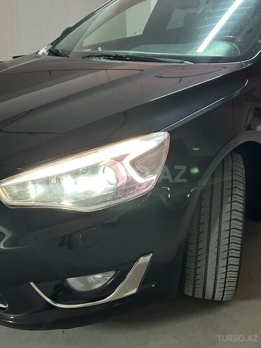 Kia Cadenza-11