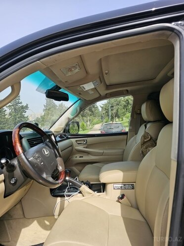 Lexus LX 570-4
