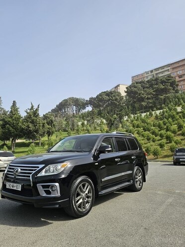 Lexus LX 570-1