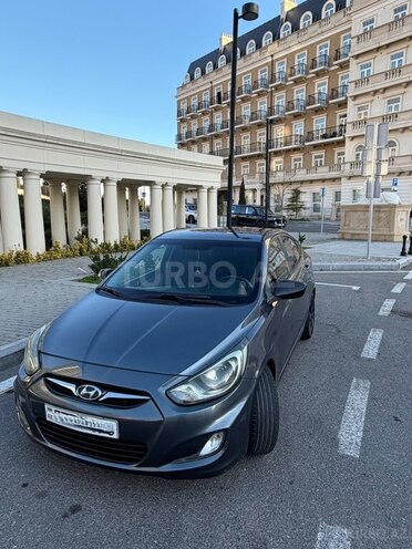 Hyundai Accent 2013, 292,901 km - 1.6 l - Bakı