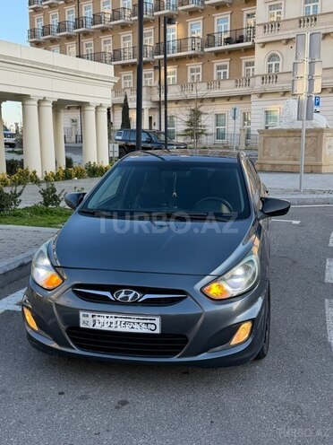 Hyundai Accent 2013, 292,901 km - 1.6 l - Bakı