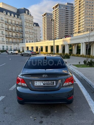 Hyundai Accent 2013, 292,901 km - 1.6 l - Bakı