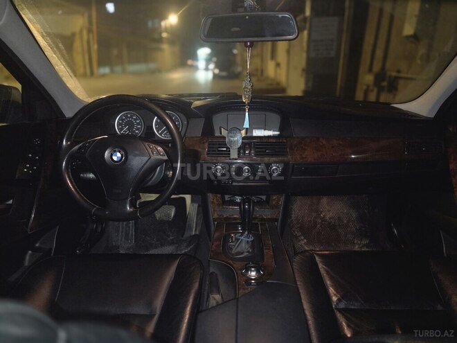 BMW 530 2005, 240,000 km - 3.0 l - Bakı