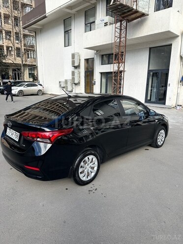 Hyundai Accent 2018, 136,000 km - 1.6 л - Bakı