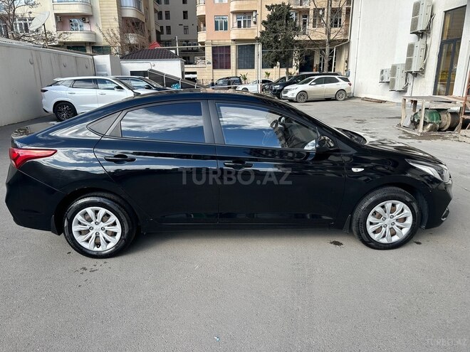 Hyundai Accent 2018, 136,000 km - 1.6 л - Bakı
