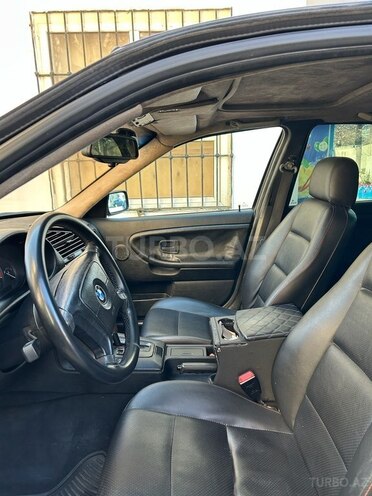 BMW 320 1995, 386,000 km - 2.0 l - Bakı